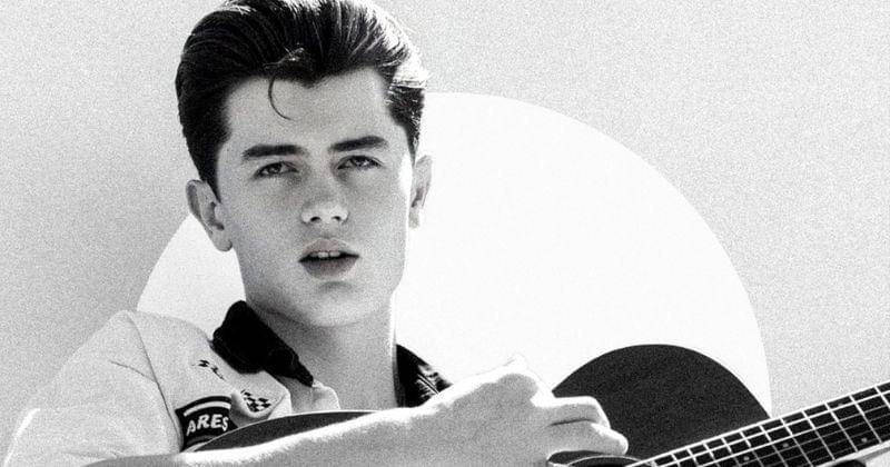 Instagram.com/elliotjamesreay